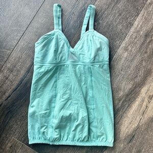Lululemon size 8 Light Up Aruba Tank workout yoga athletic blue